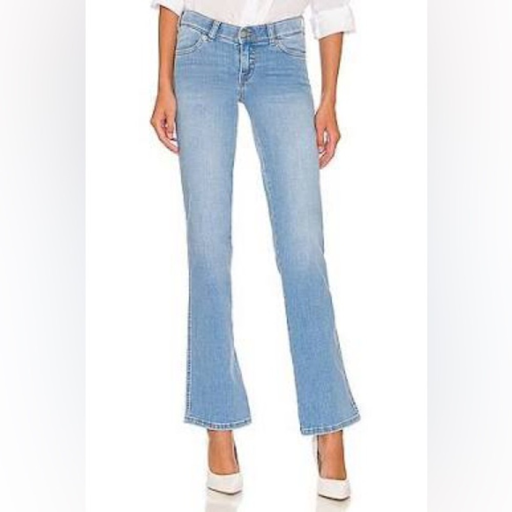 Revolve Dr. Denim Dixy straight in hurricane light blue size 23 NWT
